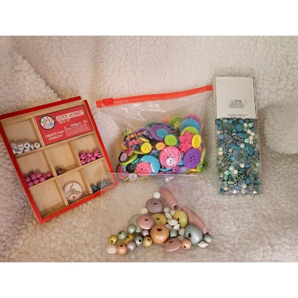 Bulk lot of Craft and/or Jewelry Making Beads  & Buttons Multi-Color - Picture 1 of 10